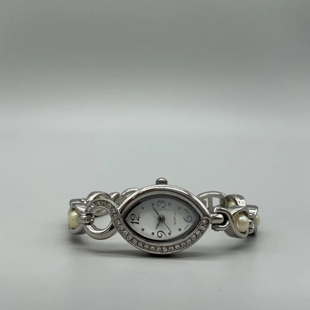 Faux Pearl Band Womens Watch 19mm Oval White Dial Silver Tone New Battery 7.5